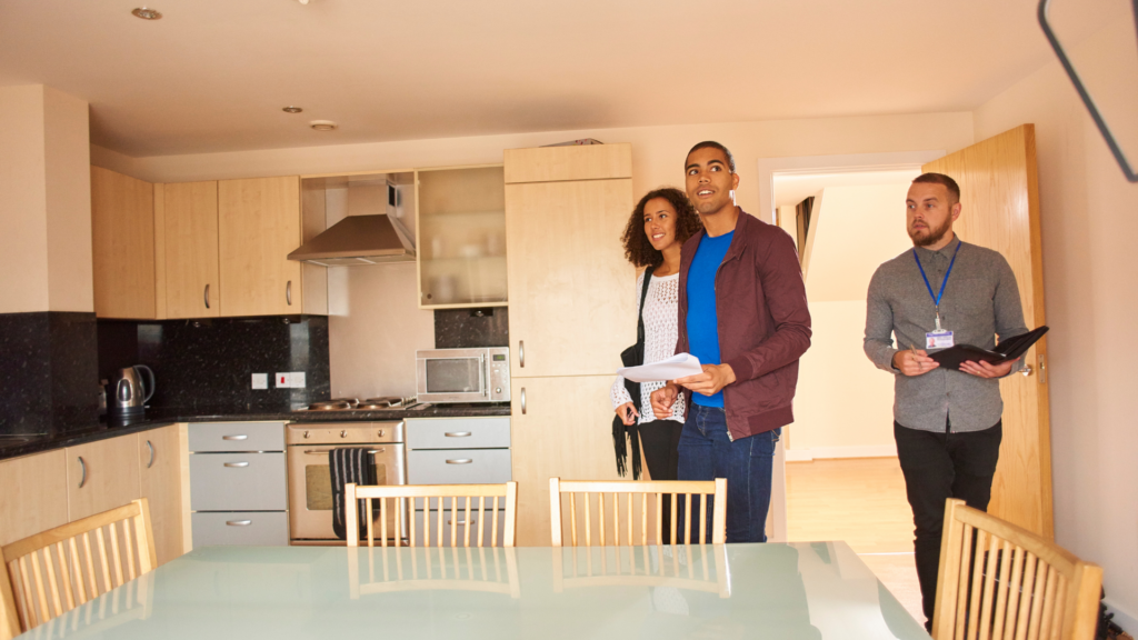 visite appartement en location en couple